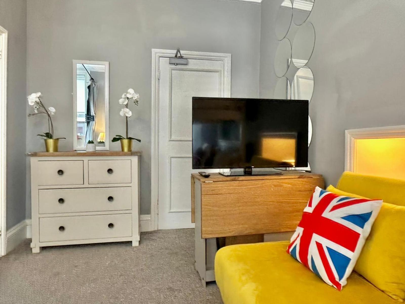 Stay In Edgware Road Guesthouse Londen Buitenkant foto