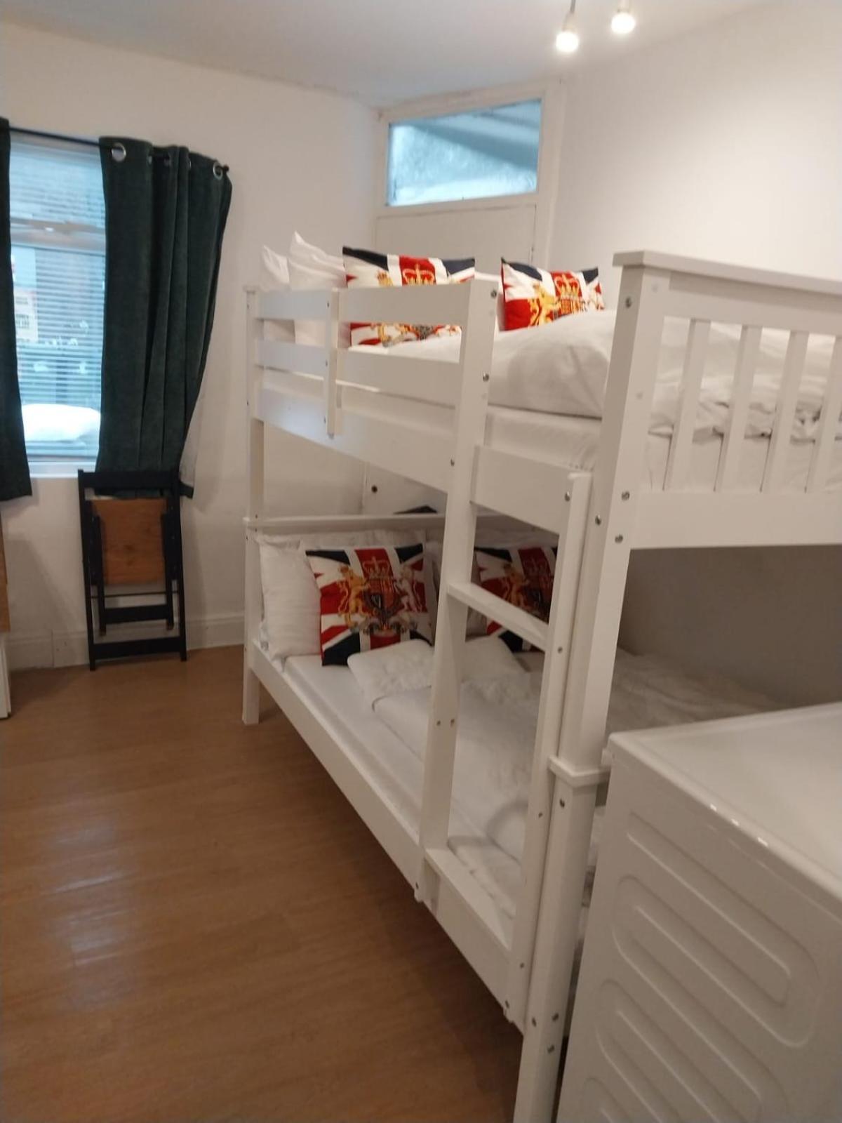 Stay In Edgware Road Guesthouse Londen Buitenkant foto